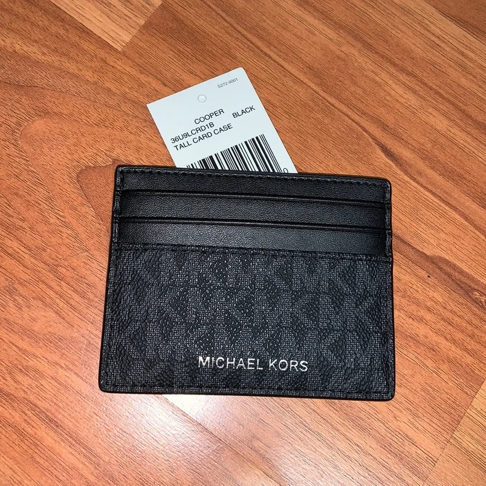 NWT Michael Kors Cooper Monogram Card Case